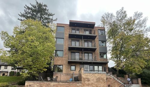 4430 Lake Harriet Pkwy, Minneapolis MN  55410-1975 exterior