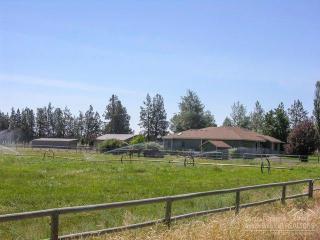 3872 58th St, Eagle Crest, OR 97756-9528
