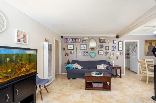 11802 Acacia Ave, Hawthorne CA  exterior