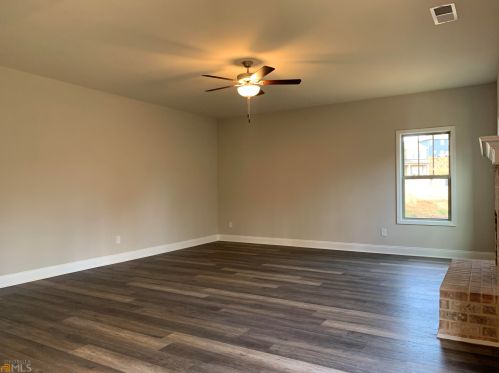 1801 River Shoals Dr, Conyers GA  30012-6633 exterior