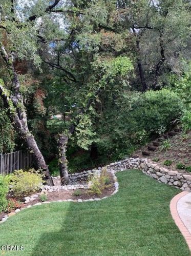 2036 Montecito Dr, Glendale CA  91208-1824 exterior