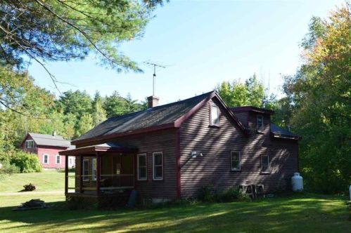 8 Lewis Piper Rd, Holderness, NH 03245-5766