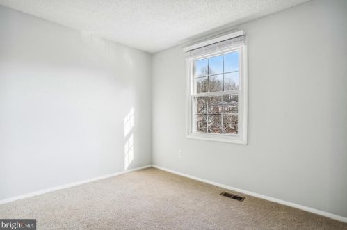 8675 Hickory Ridge Ct, Springfield VA  22153-3703 exterior