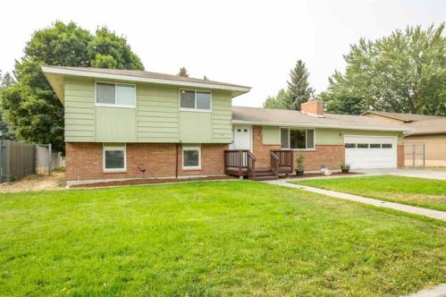 228 Nolan Brown Pl, Amber, WA 99004-2156