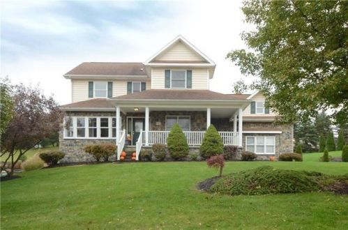 111 Stonebridge Dr, Noblestown, PA 15071-3839