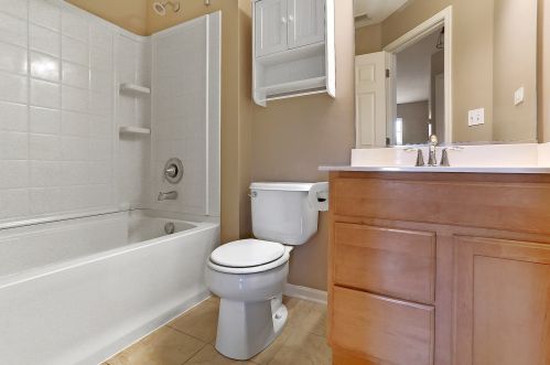 1050 Talcott Ave, Lemont IL  60439-2750 exterior