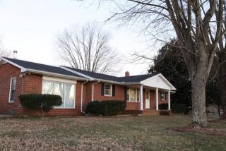 7642 Henry Gambrell Rd, Baxter, TN 38544-4854