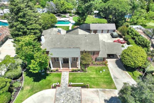 1156 Sugarbush Dr, Vista CA 92084-7464 exterior