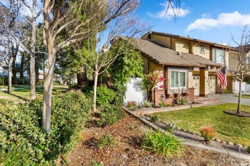 7029 Marino Pl, Rancho Cucamonga, CA 91701-8619