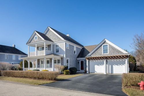 271 Wickford Point Rd, North Kingstown, RI 02852-4050