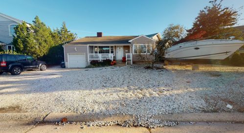 10 Sturgis Rd, Lavallette, NJ 08735-2842