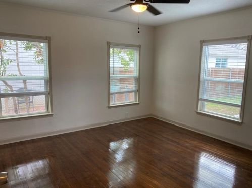 829 Springbrook Dr, Fort Worth TX  76107-1069 exterior