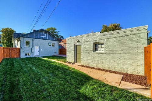 3244 Gaylord St, Denver CO  80205-4131 exterior