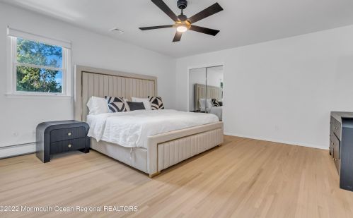 718 Grassmere Ave, Tinton Falls NJ  07712-4333 exterior