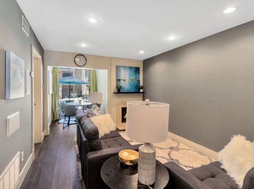 4044 Buena Vista St, Dallas, TX 75204-7804