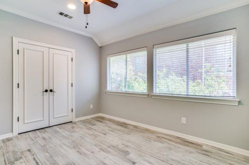 6309 Dysart Cir, Dallas TX  75214-5605 exterior