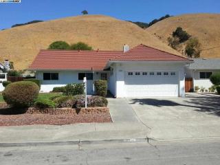 38454 Nebo Dr, Fremont, CA 94536-1829