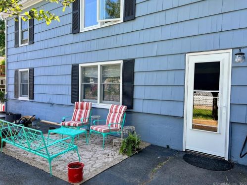 4 Yale St, Norwalk CT  06851-3120 exterior