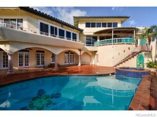 1000 Ikena Cir, Honolulu HI  96821-2556 exterior