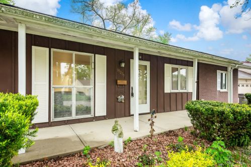 10231 Hyacinth Dr, Orland Park, IL 60462-3047