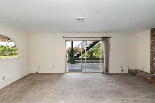 16350 Rancho Escondido Dr, Riverside CA  92506-5816 exterior
