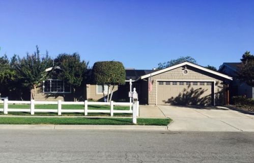 1453 Bay Tree Dr, Gilroy, CA 95020-7401