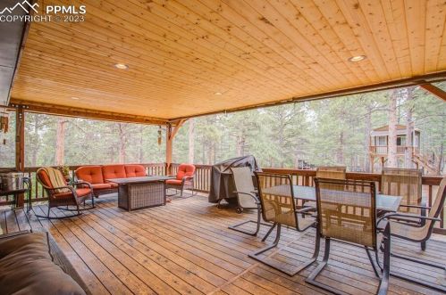 411 Evergreen Cir, Woodland Park CO 80863-2393 exterior