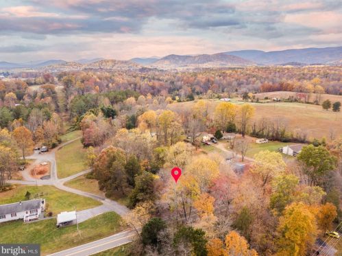 662 Celt Rd, Stanardsville, VA 22973-3007