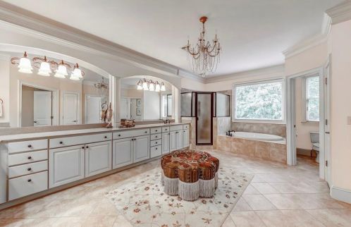 1750 High Trl, Atlanta GA  30339-5617 exterior