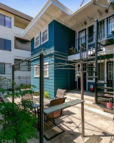 244 Kenwood St, Glendale CA  91206-4209 exterior