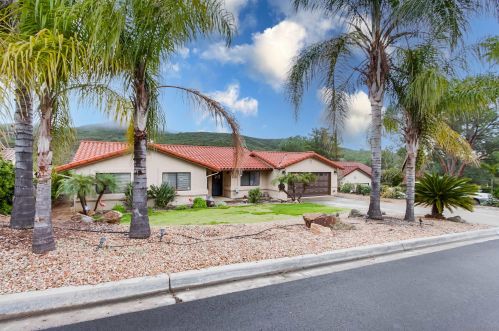 26163 Matlin Rd, Ramona, CA 92065-4834