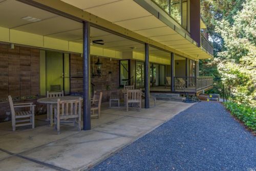 605 Dora Ave, Ukiah CA 95482-3926 exterior