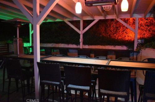 5092 Myrtle Ave, Riverside CA  92506-1423 exterior