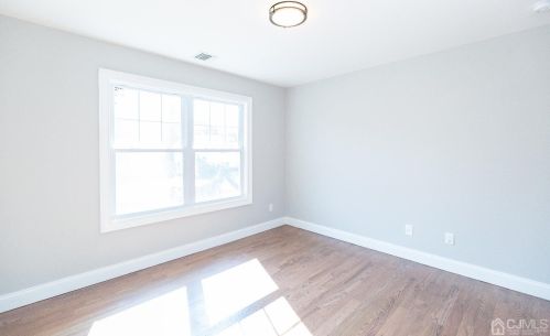 68 Prospect Ave, Edison NJ  08817-3744 exterior