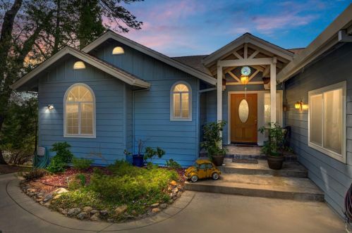 494 Larkspur Ct, Vallecito, CA 95247-9480