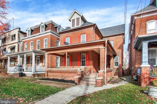 205 High St, Hanover PA  17331-2911 exterior