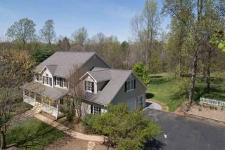 586 Glengarry Ct, Earlysville, VA 22936-2454