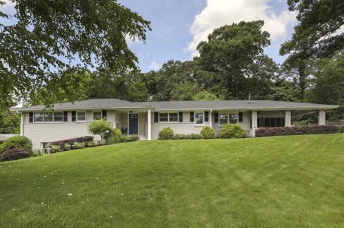 1934 Innwood Rd, Atlanta GA  30329-2715 exterior