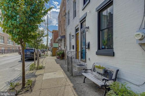 2522 Coral St, Philadelphia, PA 19125-1334