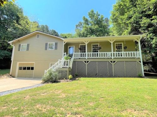251 Hickory Ln, Holly Springs, GA 30115-9689