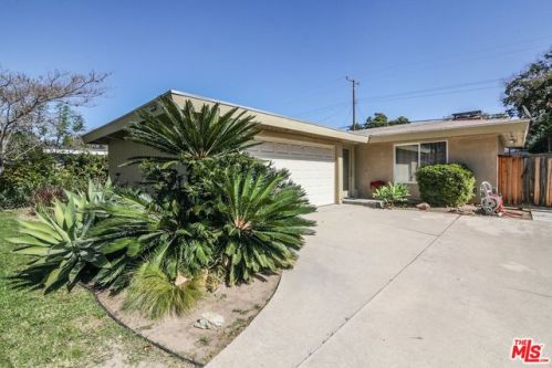 912 Maertin Ln, Fullerton, CA 92831-3018