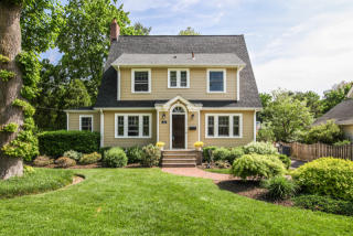 18 Hillcrest Rd, Madison, NJ 07940-2504