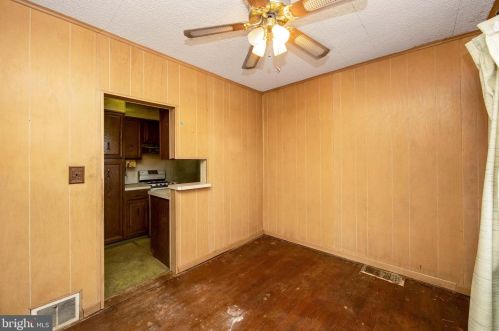 206 Cooper Ave, Camden NJ  08107-2209 exterior