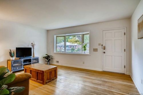 5585 Amherst Ave, Denver, CO 80222-6908