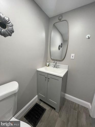 307 Hobart Ave, Trenton NJ  08629-1624 exterior