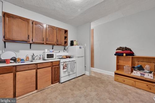 611 Market St, York PA  17401-3712 exterior