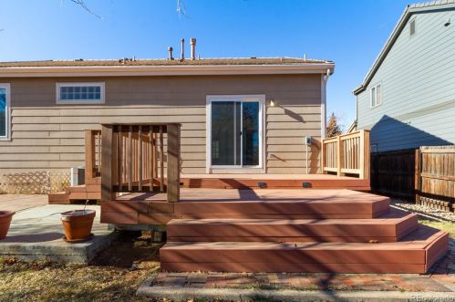 2452 Genoa Way, Aurora CO 80013-6295 exterior