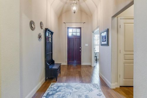 405 Sterling Dr, Fort Worth TX  76126-2461 exterior