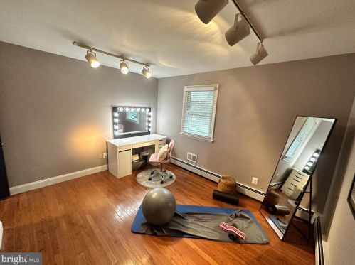 2304 Cloverdale Dr, Fallston MD  21047-1618 exterior