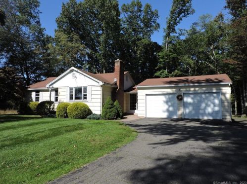 328 Burnham St, Wapping, CT 06074-4101